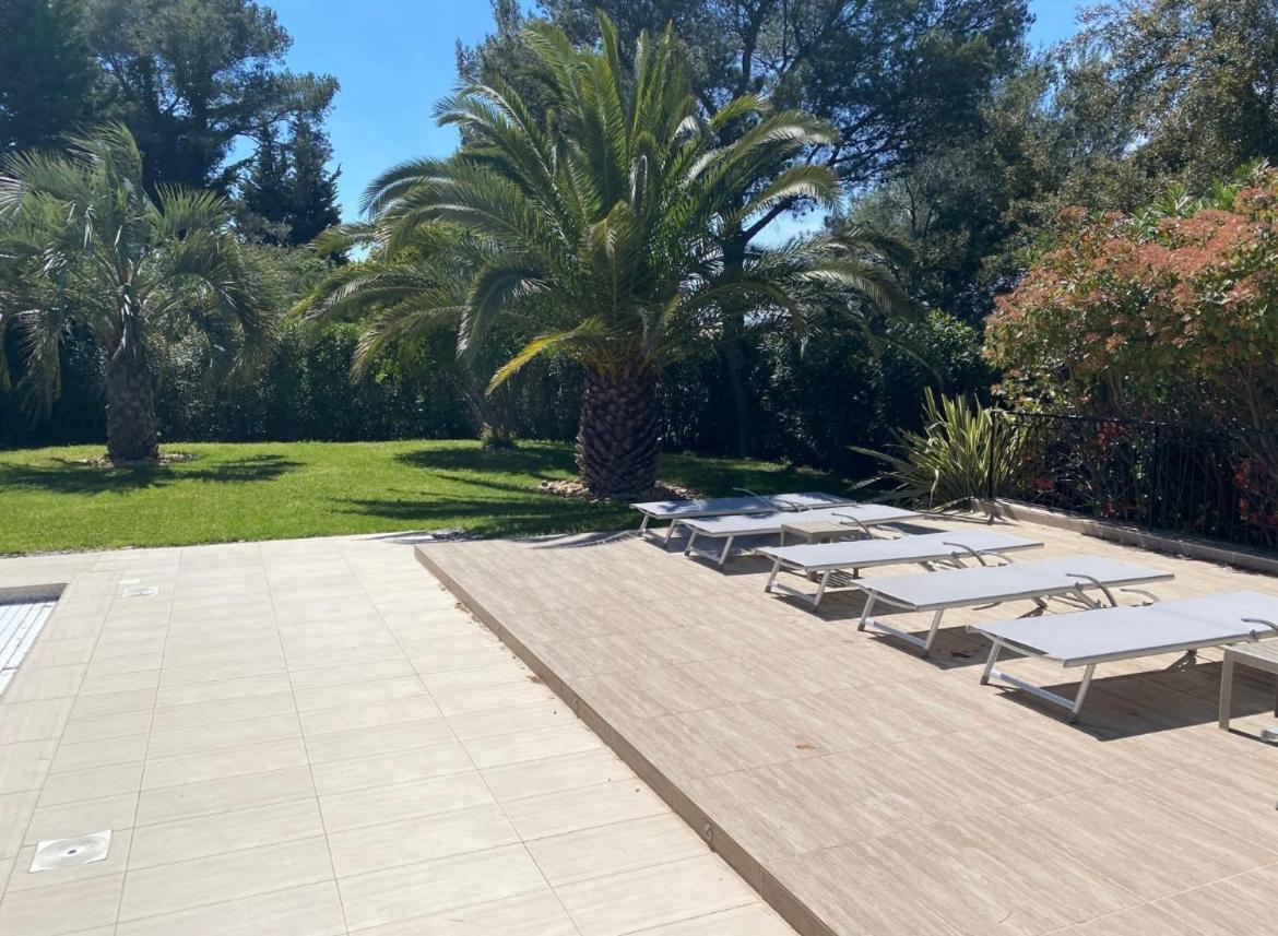 Belle Villa Dans Clos Prive - Saint Raphael Boulouris Exterior photo